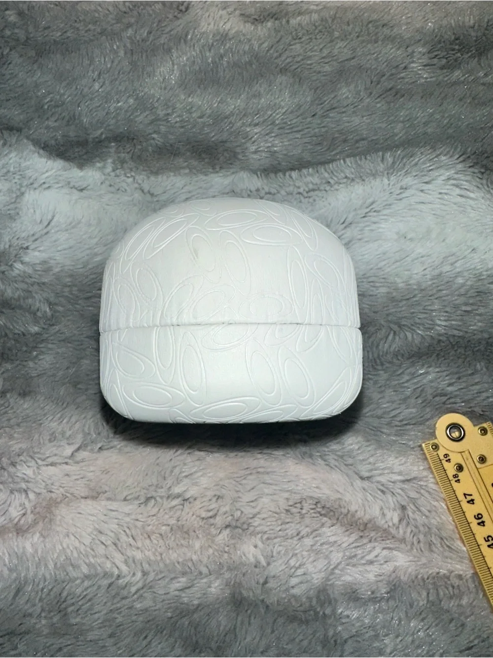Oakley White Hard Clamshell Eyeglasses Case With Matching Pouch